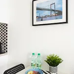 Praga Bliska Comfort By Bookinghost